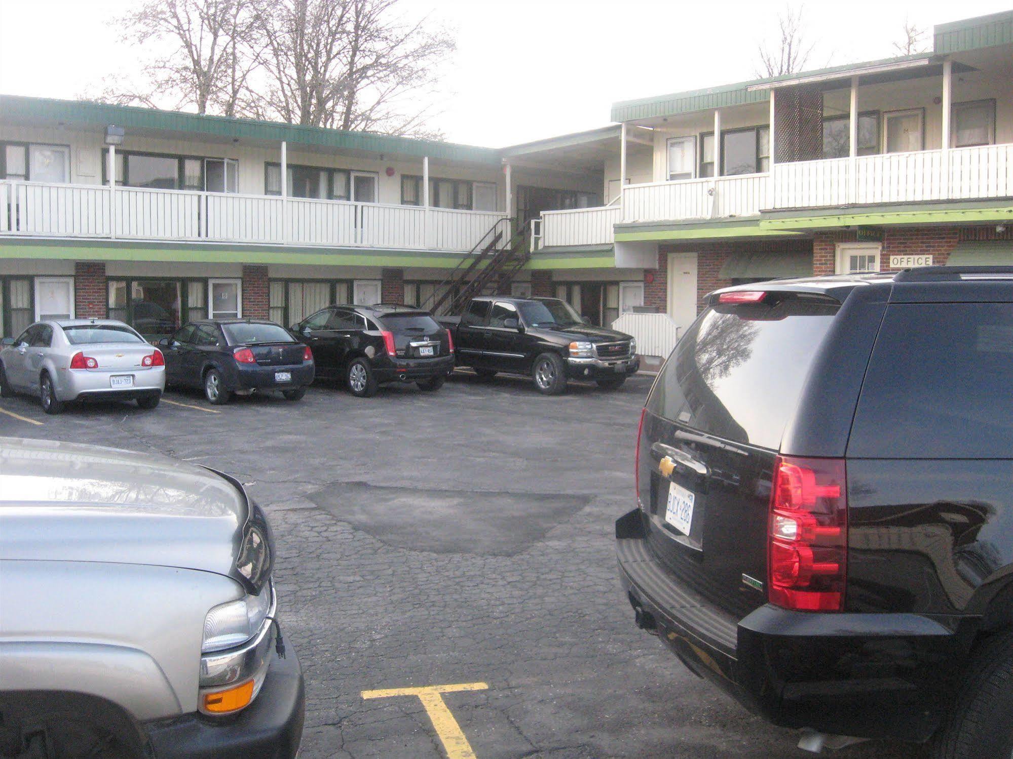 All Seasons Motel พอร์ตเอลกิน ภายนอก รูปภาพ
